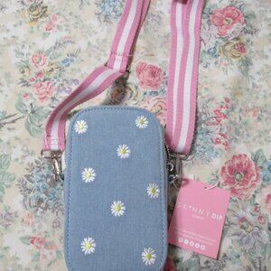 A225-NWT Skinny Dip of London Danni Daisy Phone Crossbody